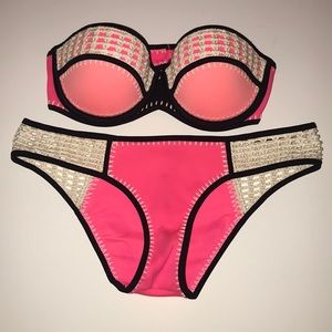 Victoria’s Secret bikini